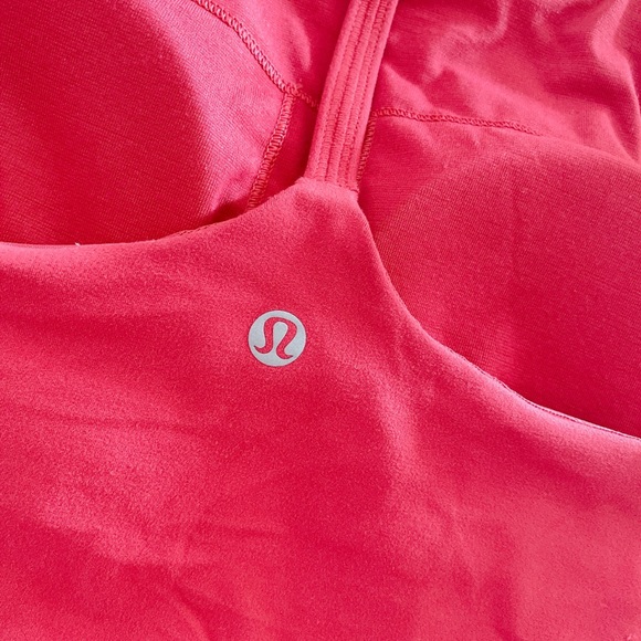 Lululemon - Picture 3 of 4